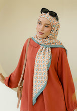 Load image into Gallery viewer, Rylaa Square Hijab (Peacock Orange)