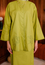 Load image into Gallery viewer, Seruni  Kurung (Lime Green)