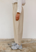 Load image into Gallery viewer, Malia Barrel Pants (Beige Cream2.0)