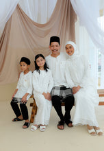 Load image into Gallery viewer, Kukuh Kurung (White)