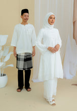 Load image into Gallery viewer, Kukuh Kurung (White)