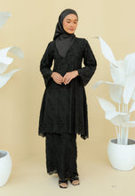 Load image into Gallery viewer, Kukuh Kurung (Black)