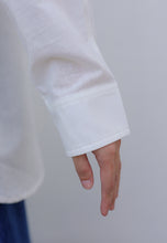 Load image into Gallery viewer, Erum Linen Top (Pearl White)