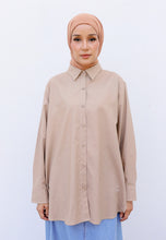 Load image into Gallery viewer, Erum Linen Top (Light Brown)