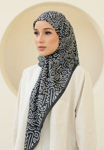 Elena Printed Square (Black)