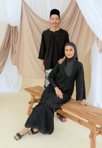 Kukuh Kurung (Black)