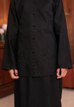 Load image into Gallery viewer, Seruni Girl (Black)