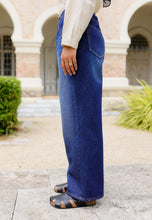 Load image into Gallery viewer, Xena Wide Jeans (Washed Deep Blue)