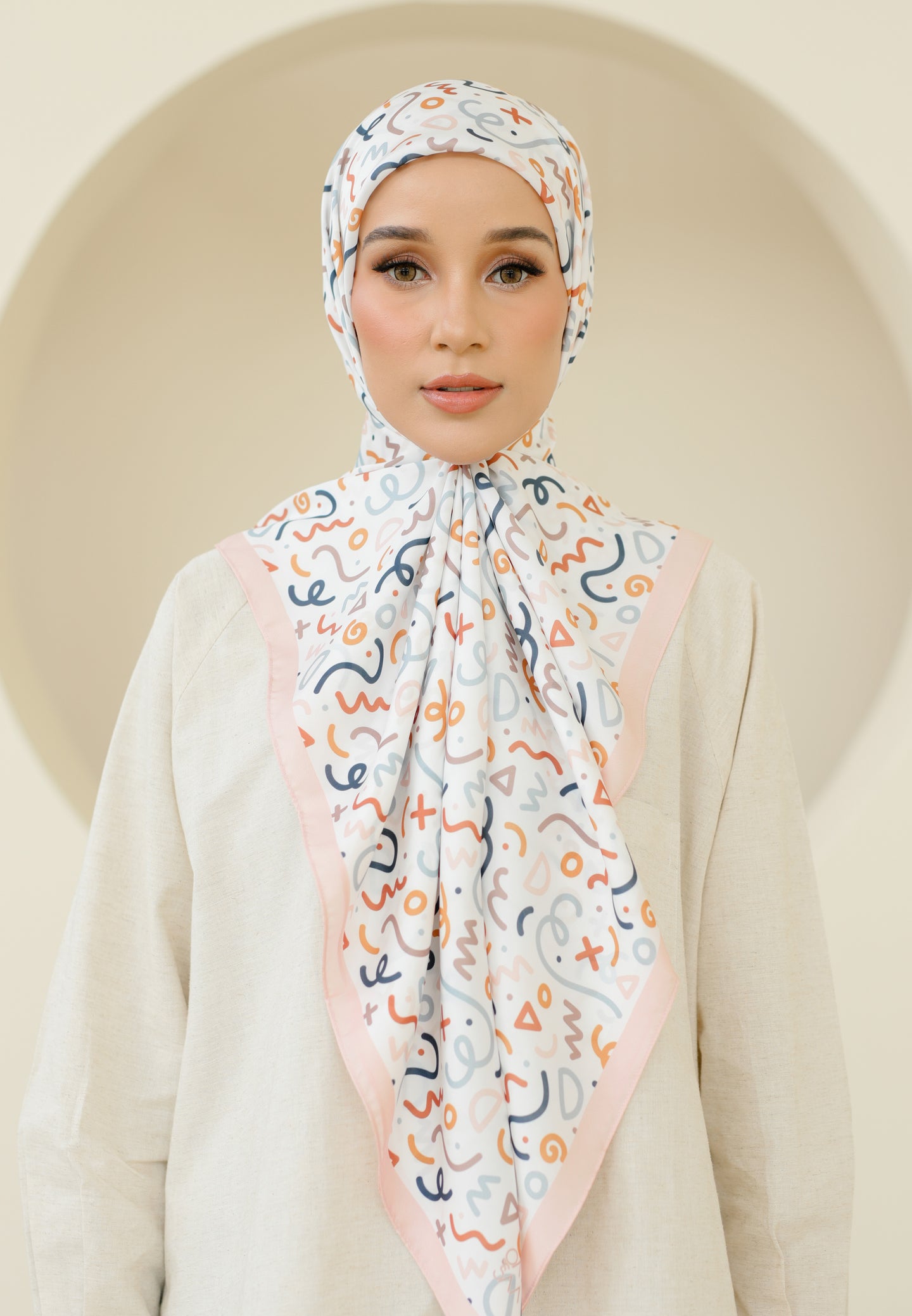 Elena Printed Square (Light Pink)