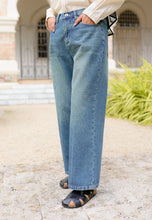 Load image into Gallery viewer, Xena Wide Jeans (Washed Greenish Blue)