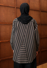 Load image into Gallery viewer, Nouf Stripe Top (Black)