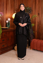 Load image into Gallery viewer, Seruni  Kurung (Black)