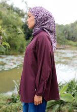 Load image into Gallery viewer, Hessa Linen Top (Burgundy)