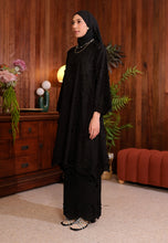 Load image into Gallery viewer, Ranum Kurung (Black)