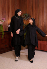 Load image into Gallery viewer, Ranum Kurung (Girl Black)