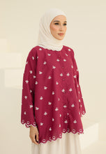 Load image into Gallery viewer, Rima Bow Top (Maroon)