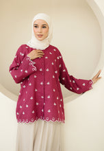 Load image into Gallery viewer, Rima Bow Top (Maroon)