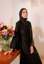 Load image into Gallery viewer, Ranum Kurung (Black)