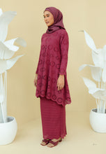 Load image into Gallery viewer, Karib Kurung (Mulberry)