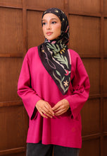 Load image into Gallery viewer, Zen Boxy T-Shirt (Magenta)