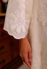 Load image into Gallery viewer, Ranum Kurung (White)