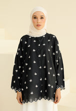 Load image into Gallery viewer, Rima Bow Top (Black)