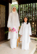 Load image into Gallery viewer, Ranum Kurung (Girl White)