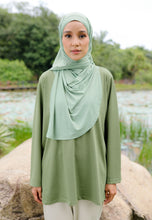 Load image into Gallery viewer, Nuha Athletic Top (Olive Green)