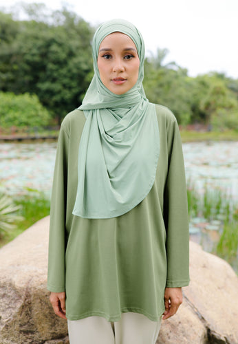 Nuha Athletic Top (Olive Green)