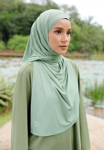 Naura Athletic Scarf (Sage Green)