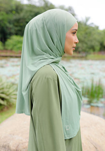 Naura Athletic Scarf (Sage Green)