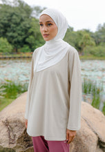 Load image into Gallery viewer, Nuha Athletic Top (Ivory)