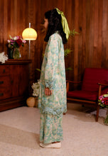 Load image into Gallery viewer, Kuntum Girl (Blueberry Matcha)