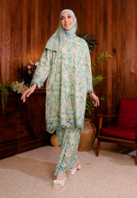 Load image into Gallery viewer, Kuntum Kurung (Blueberry Matcha)