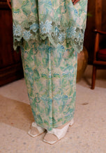 Load image into Gallery viewer, Kuntum Kurung (Blueberry Matcha)