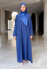 Load image into Gallery viewer, Anbar Sulaman Kaftan (Midnight Blue)