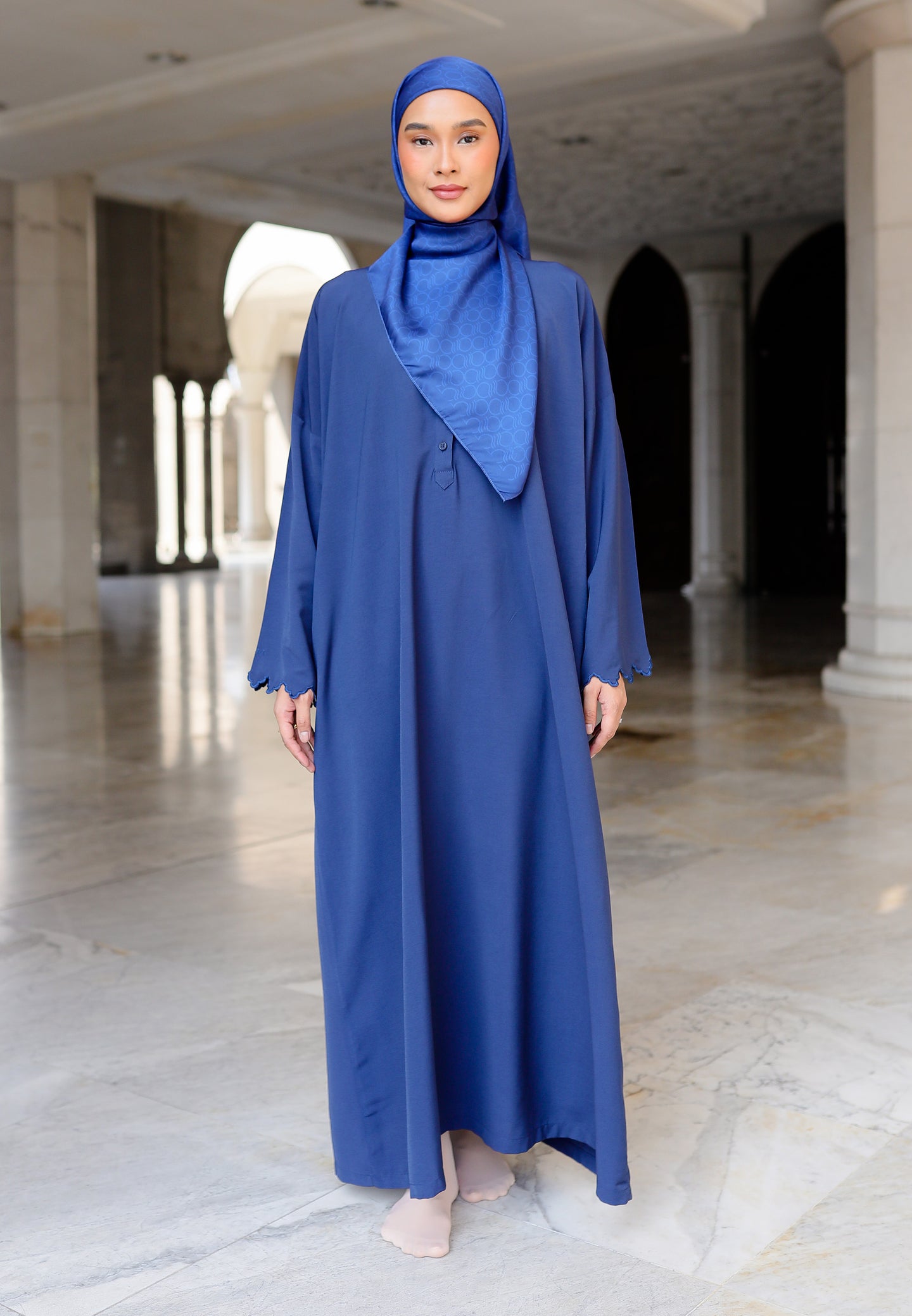 Anbar Sulaman Kaftan (Midnight Blue)