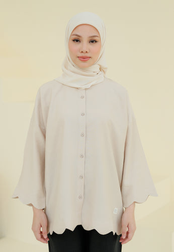 Adelia Scallop Top (Cream)