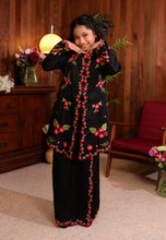 Load image into Gallery viewer, Sekar Kebaya Girl (Black)