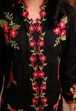 Load image into Gallery viewer, Sekar Kebaya Girl (Black)