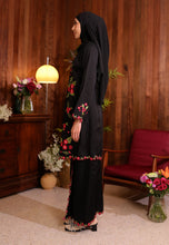 Load image into Gallery viewer, Sekar Kebaya (Black)