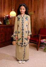 Load image into Gallery viewer, Sekar Kebaya Girl (Khaki)