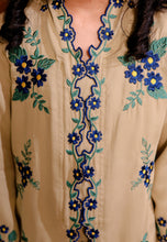 Load image into Gallery viewer, Sekar Kebaya Girl (Khaki)
