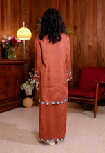 Load image into Gallery viewer, Sekar Kebaya Girl (Terracota Brown)