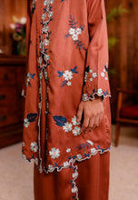 Load image into Gallery viewer, Sekar Kebaya Girl (Terracota Brown)