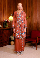 Load image into Gallery viewer, Sekar Kebaya (Terracota Brown)