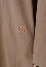 Load image into Gallery viewer, Mahdia Linen Top (Milo Brown)