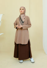 Load image into Gallery viewer, Mahdia Linen Top (Milo Brown)