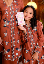 Load image into Gallery viewer, Sekar Kebaya Girl (Terracota Brown)