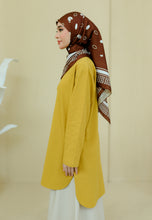 Load image into Gallery viewer, Mahdia Linen Top (Yellow Mustard)